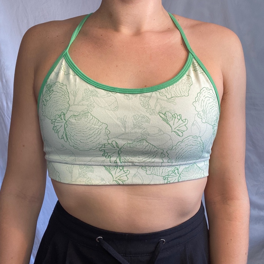 Rare Seashell Lululemon Sports Bra - Size 8